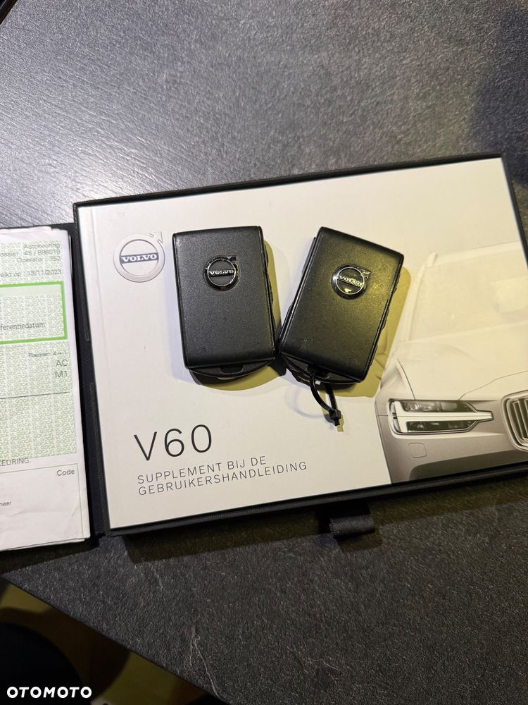 Volvo V60 D4 Drive-E Momentum - 24