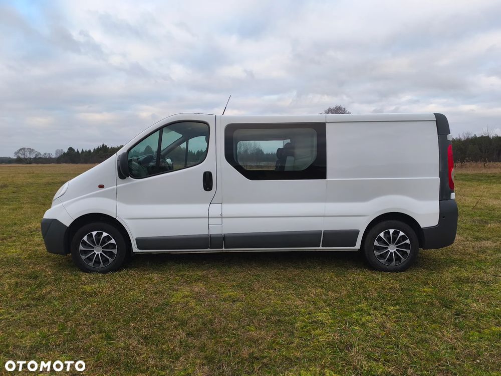 Opel VIVARO - 2