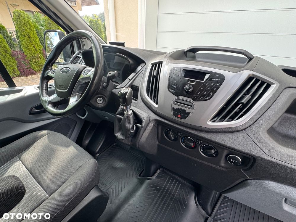Ford Transit - 23
