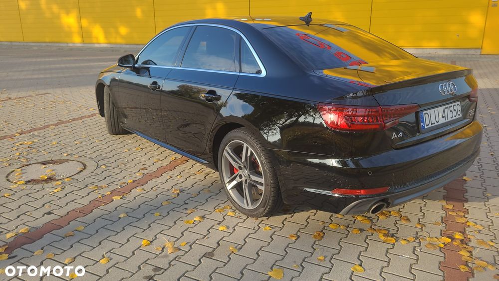 Audi A4 Limousine