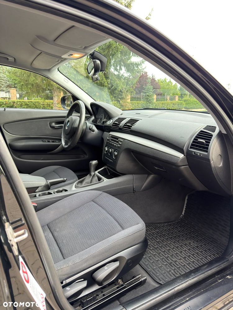BMW Seria 1 116i - 14