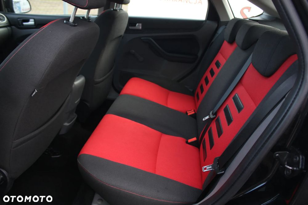 Ford Focus 1.6 Ti-VCT Sport - 25