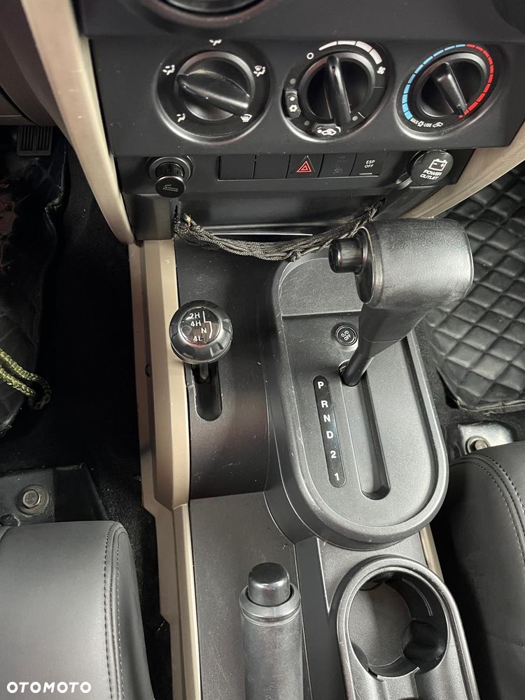 Jeep Wrangler - 15