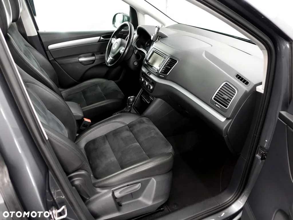 Volkswagen Sharan 2.0 TDI Highline DSG - 13