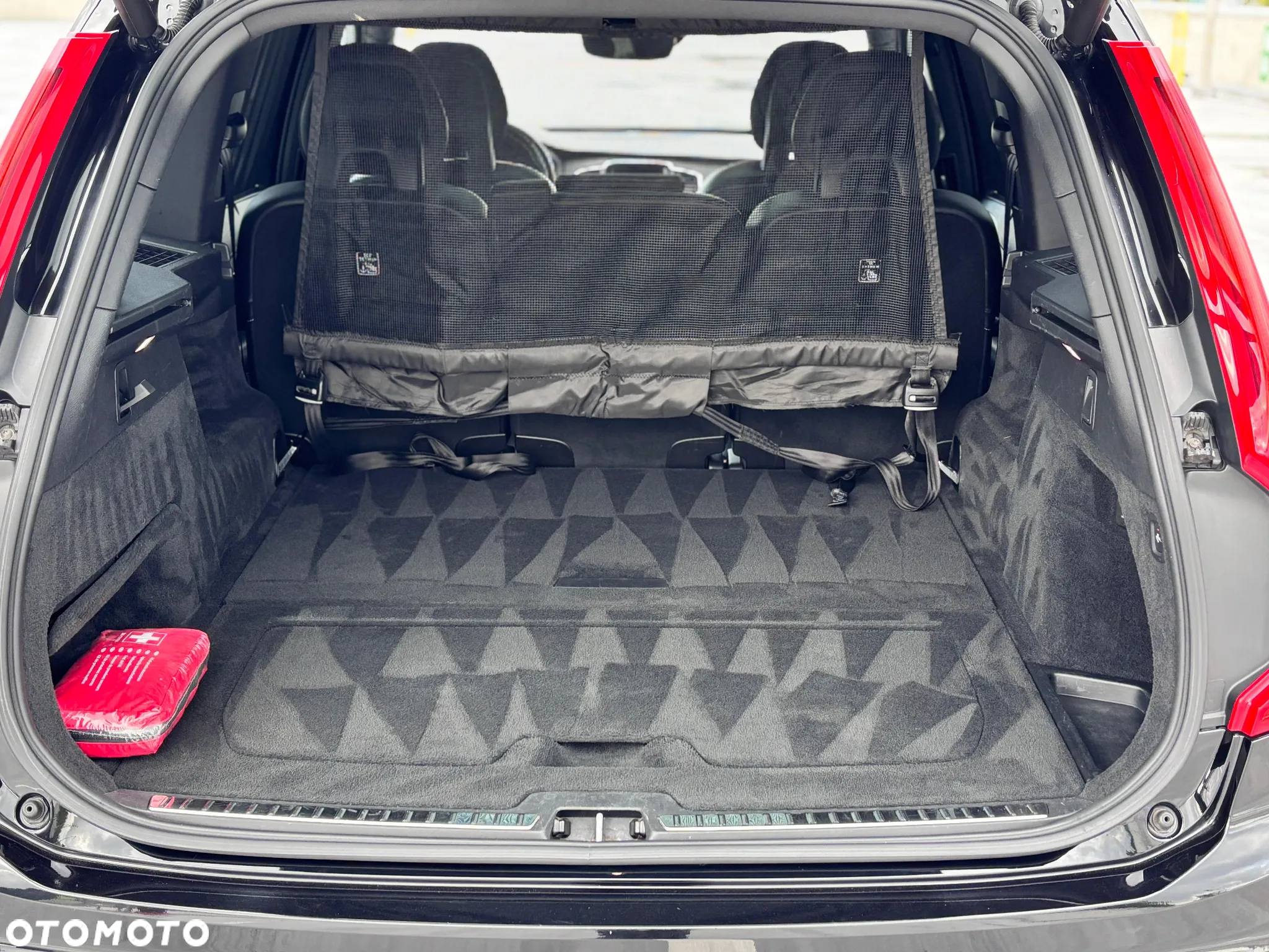Volvo XC 90 D5 SCR AWD R-Design - 15