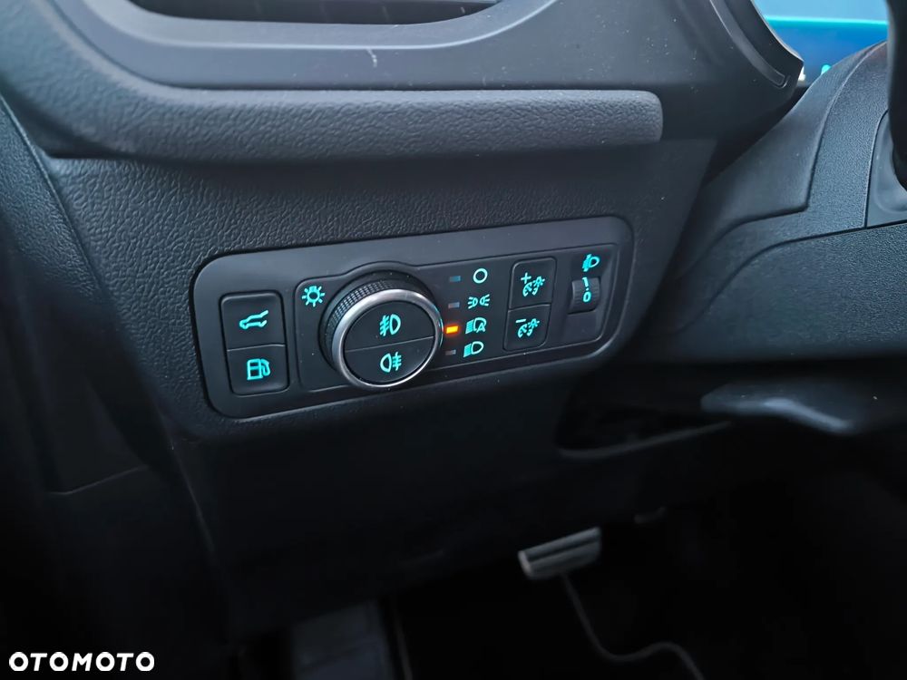 Ford Kuga 2.5 Duratec PHEV TITANIUM X - 9