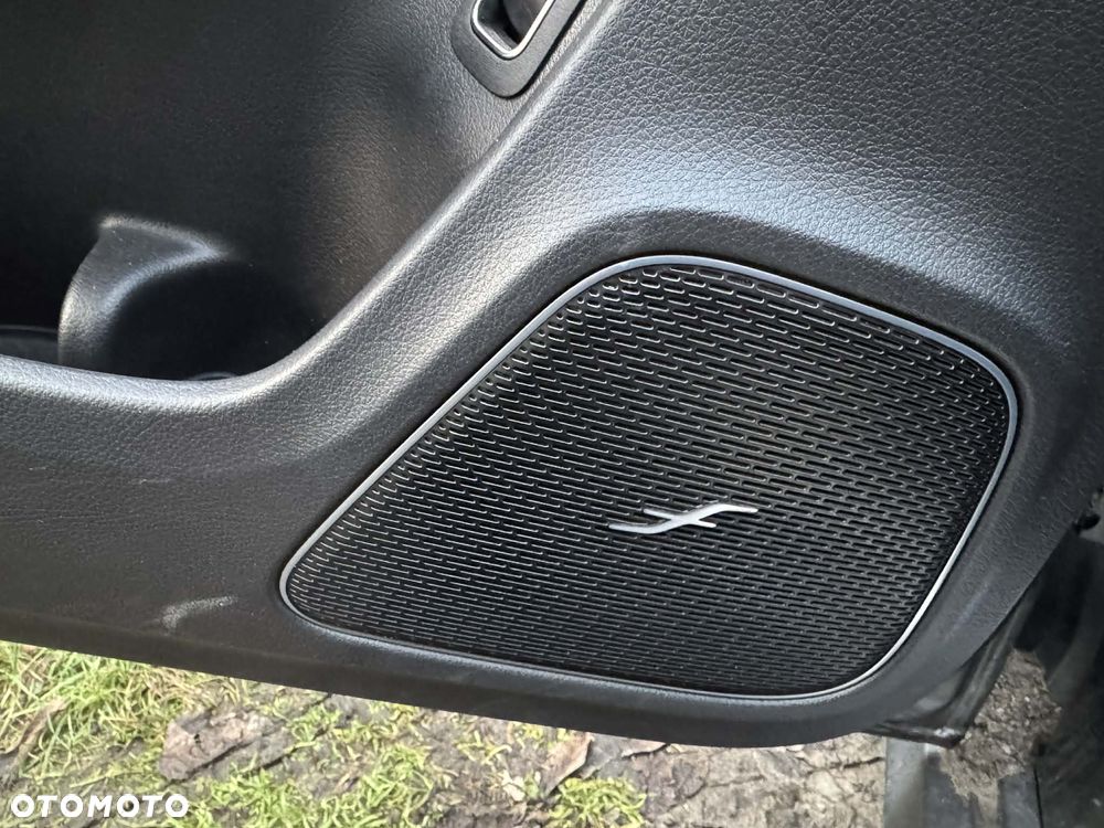 Mercedes-Benz CLA 250 4-Matic AMG Line 7G-DCT - 11