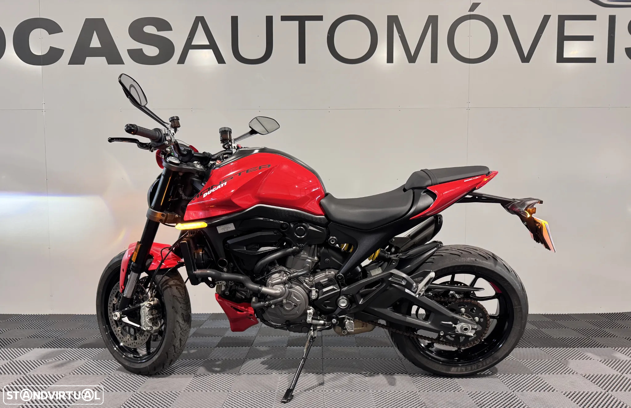 Ducati Monster 937 - 50