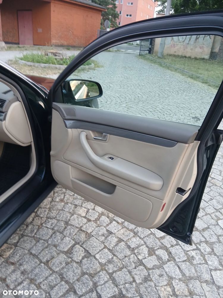 Audi A4 Avant 1.8 T multitronic - 11