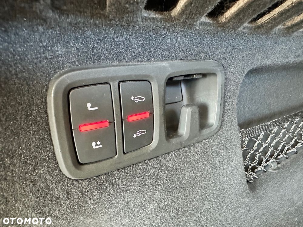 Audi Q8 45 TDI mHEV Quattro Tiptronic - 33
