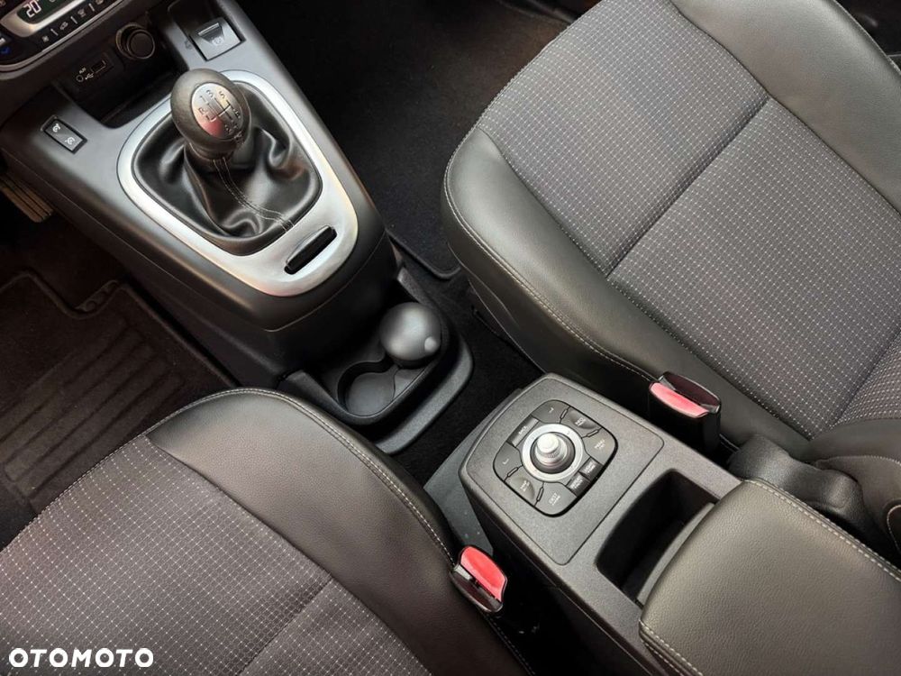 Renault Scenic - 28