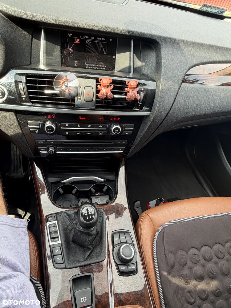 BMW X4 xDrive20d - 13
