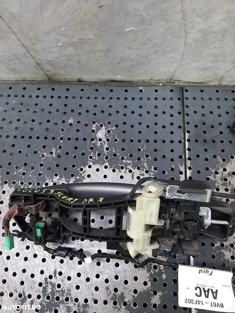 Maner usa dreapta fata ford focus 3 scurt bv6t14f302 - 2