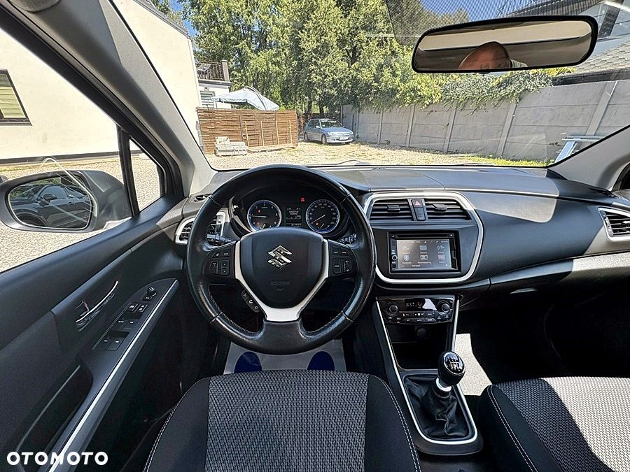 Suzuki SX4 S-Cross 1.6 DDiS Premium - 24