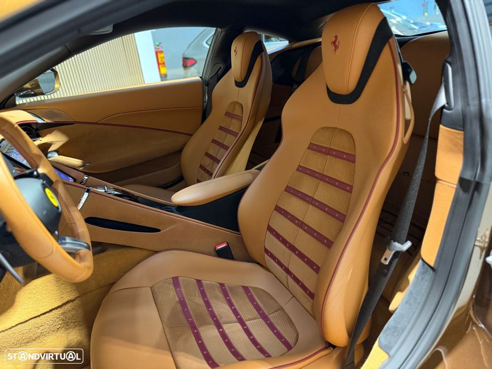 Ferrari Roma 3.9 Twin-Turbo V8 - 5
