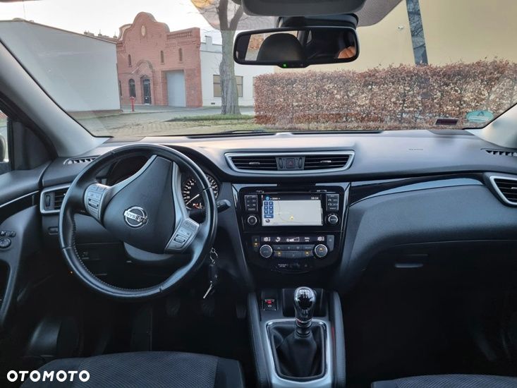 Nissan Qashqai 1.2 DIG-T TEKNA+ - 15