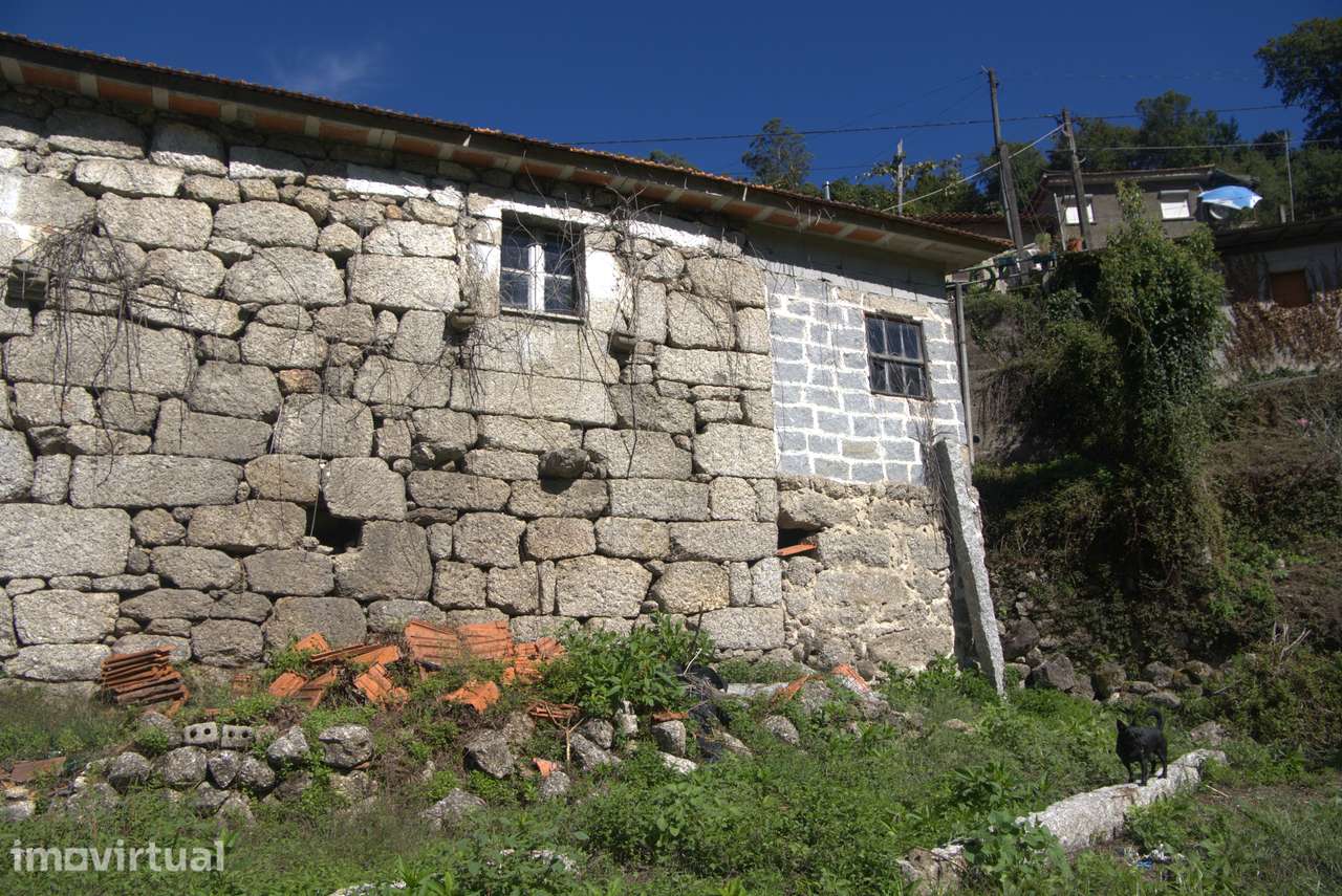 Moradia de Pedra com Terreno – Chamoim, Terras de Bouro - Grande imagem: 3/18
