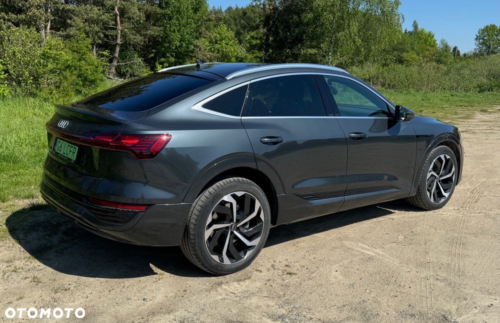 Audi Q8 Sportback e-tron - 10