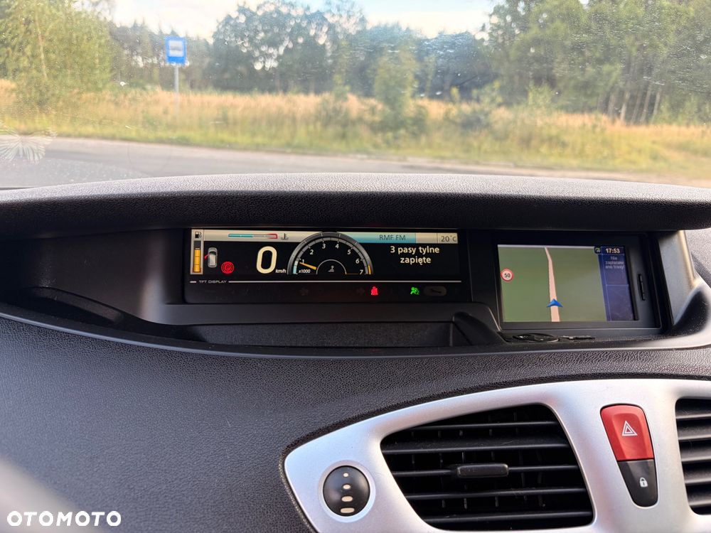 Renault Scenic - 11
