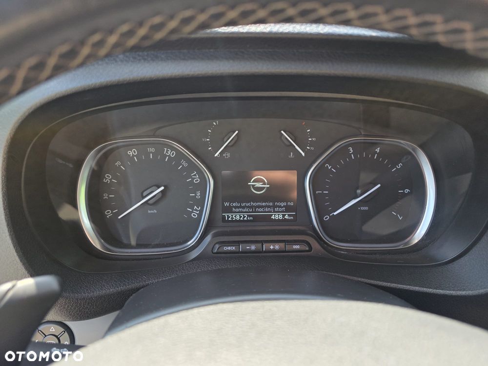 Opel Vivaro - 9