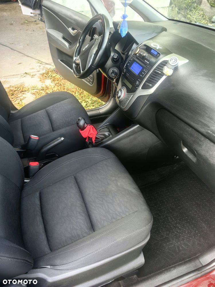 Hyundai Ix20 2016 photo 4