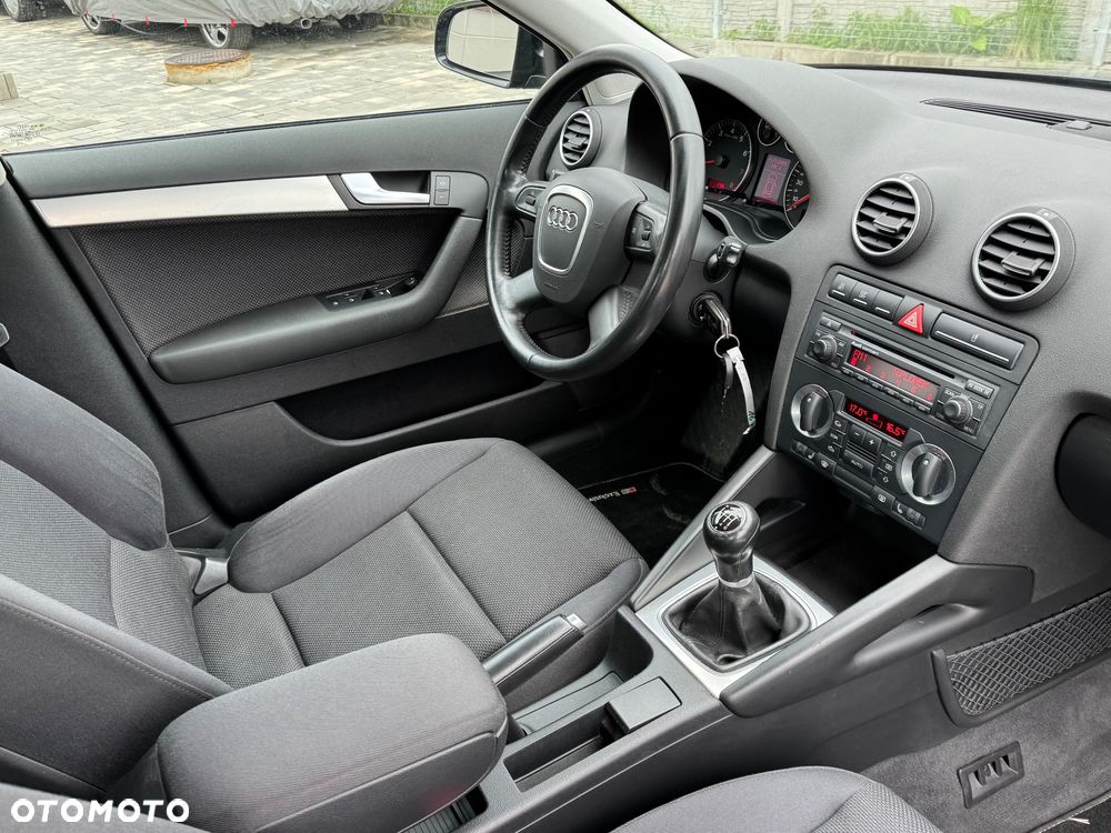 Audi A3 Sportback - 12