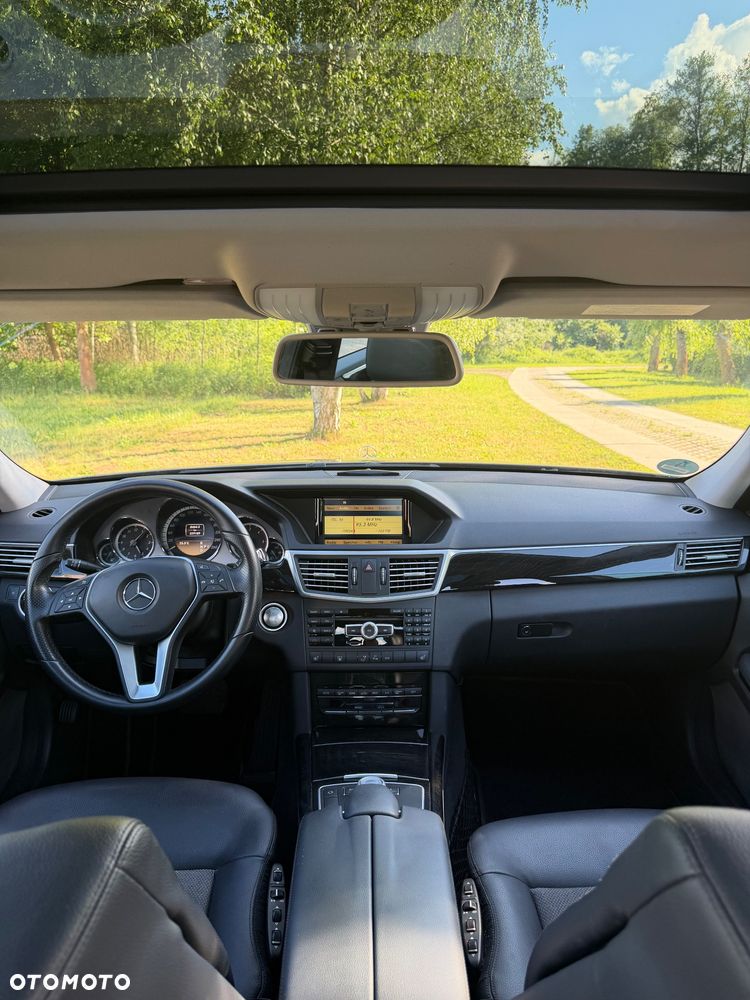Mercedes-Benz Klasa E 300 CDI DPF BlueEFFICIENCY 7G-TRONIC Avantgarde - 11
