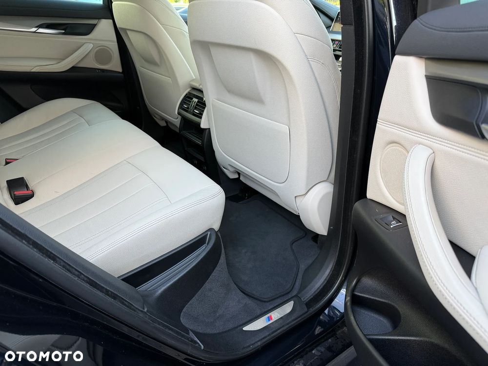 BMW X6 xDrive50i M Sport - 15