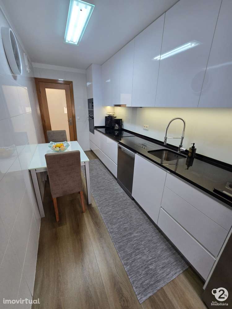Apartamento T2 em Custóias ( Avilhó ) - Grande imagem: 4/19