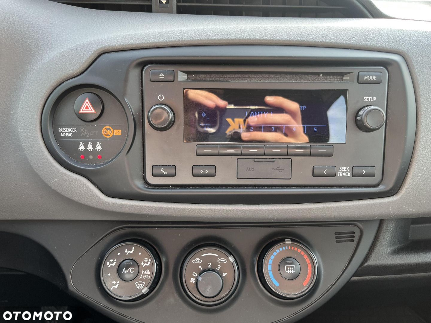 Toyota Yaris - 16