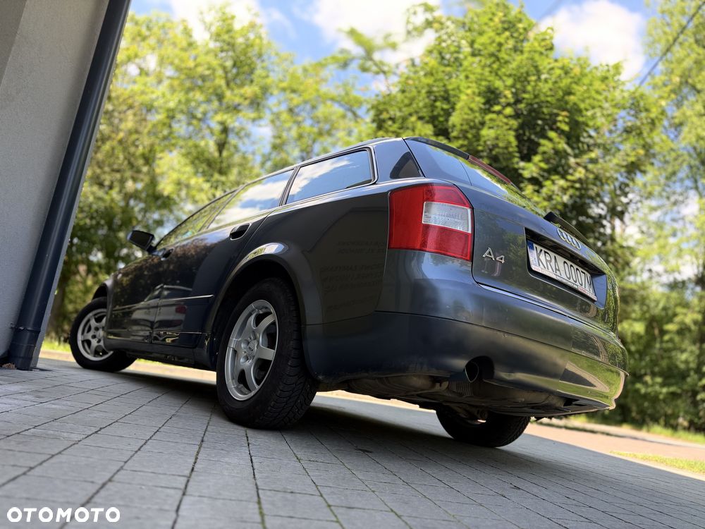 Audi A4 Avant - 6