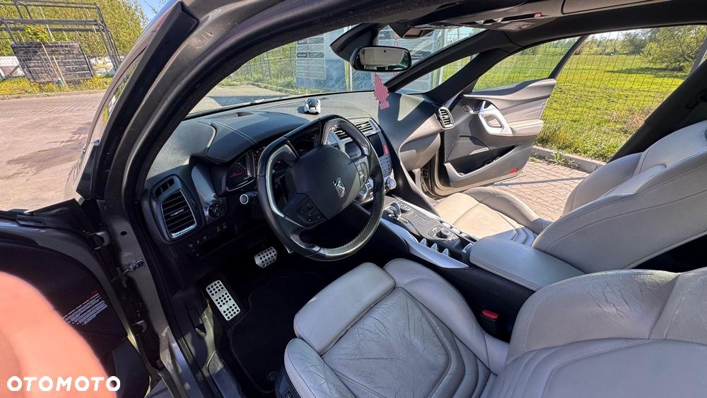 Citroën DS5 2.0 HDi Hybrid4 SoChic MCP - 15