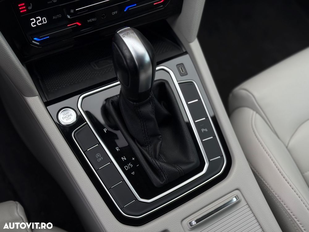 Volkswagen Passat 2.0 TDI DSG Highline - 22