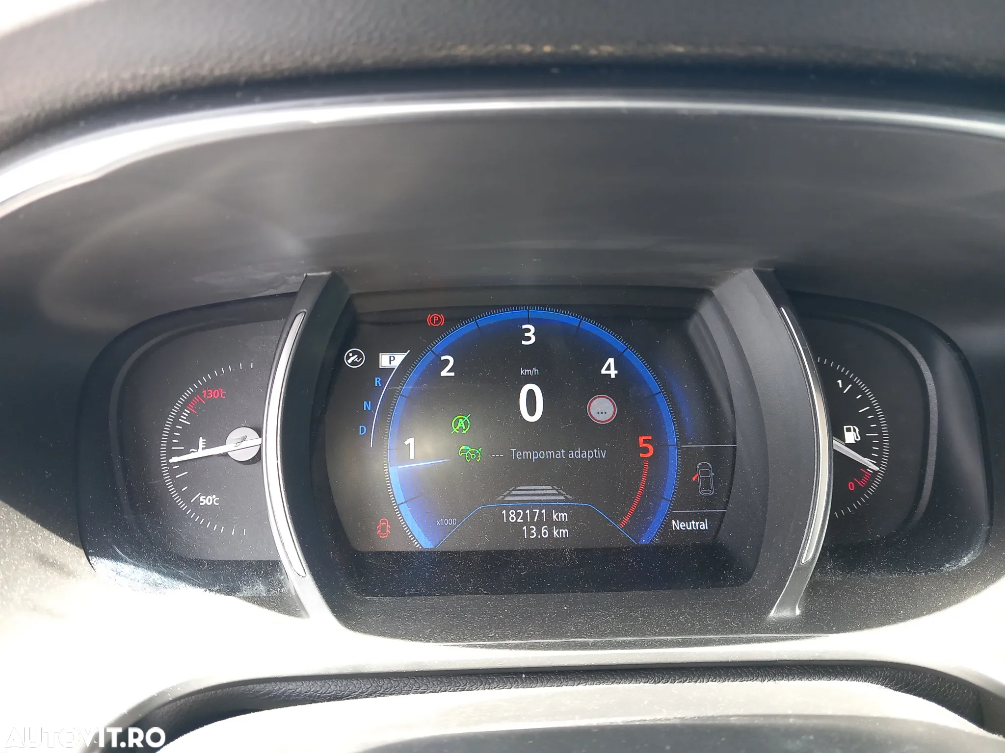 Renault Megane ENERGY dCi 110 EDC INTENS - 19