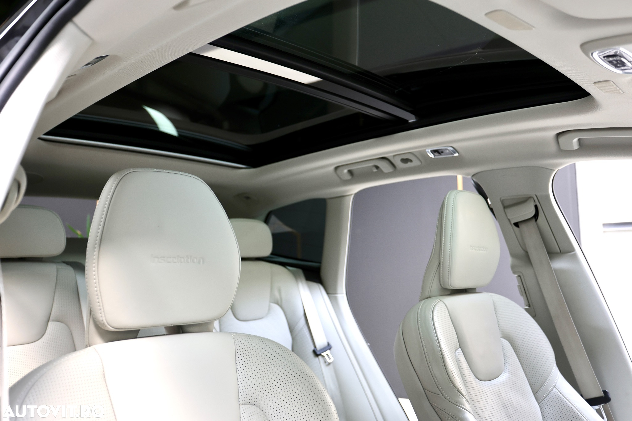 Volvo XC 60 B5 MHEV AT8 AWD Inscription - 33
