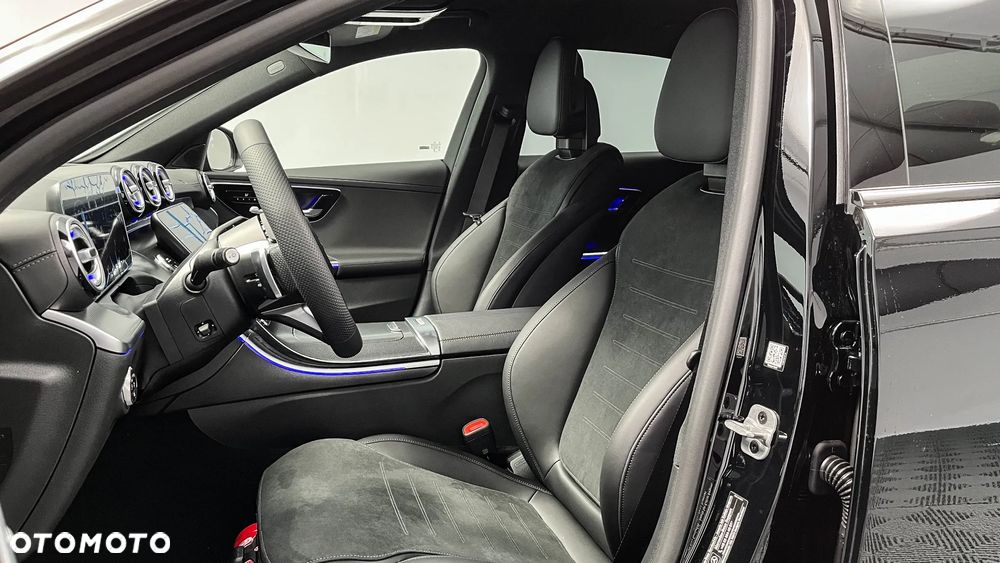 Mercedes-Benz Klasa C 200 d mHEV AMG - 10