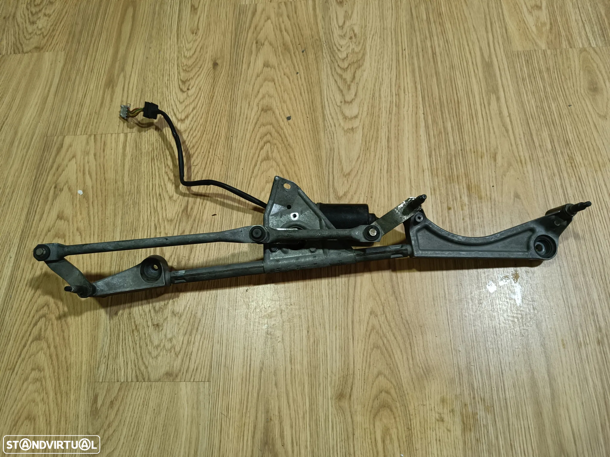 Motor limpa vidros Mercedes w203 classe C 2004 - 5