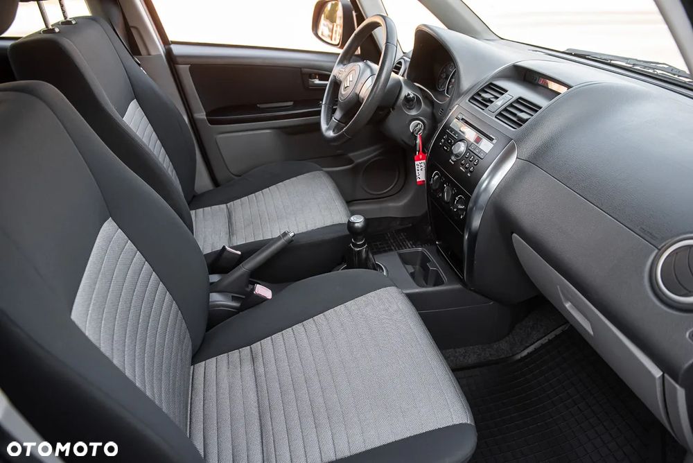 Suzuki SX4 - 27
