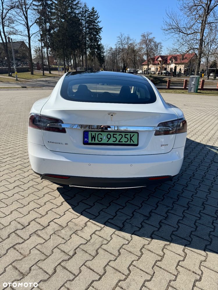 Tesla Model S Performance - 7