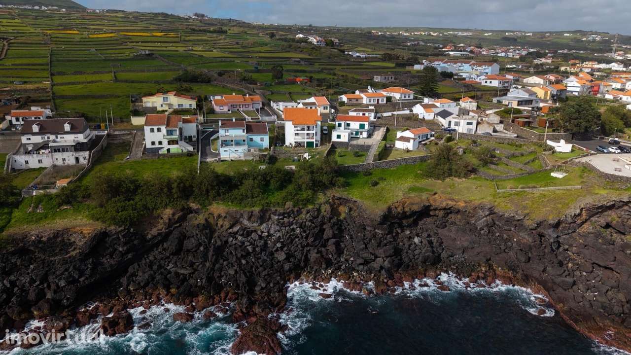 Moradia T6 em Porto Judeu, primeira linha do mar, Terceira - Grande imagem: 4/46