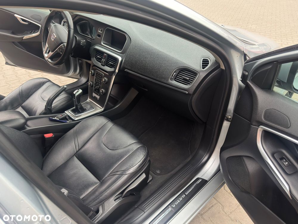 Volvo V40 D2 Drive-E Summum - 12