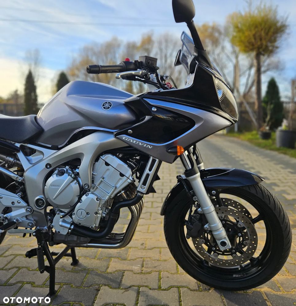 Yamaha FZ6 - 6