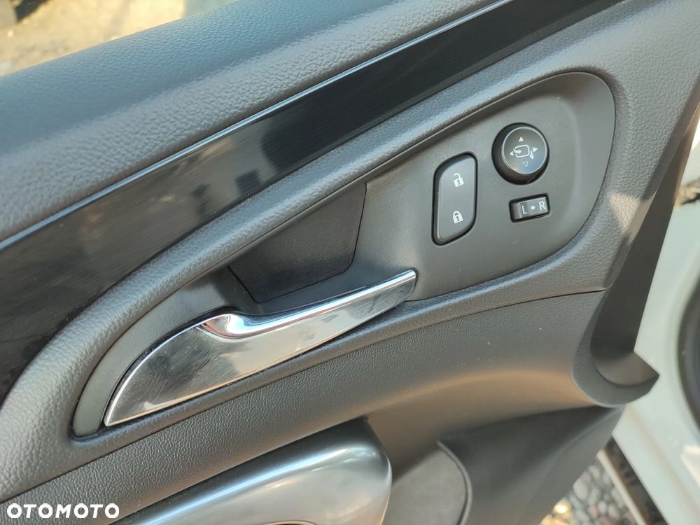 Opel Insignia 1.6 T Cosmo - 18