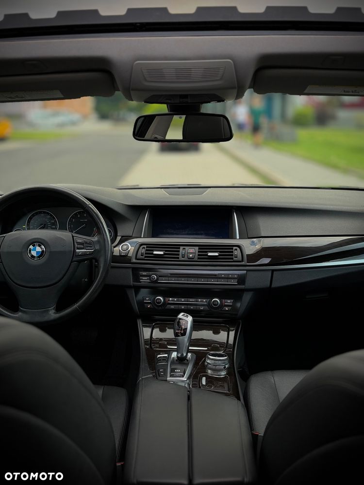 BMW Seria 5 528i xDrive Luxury Line - 5