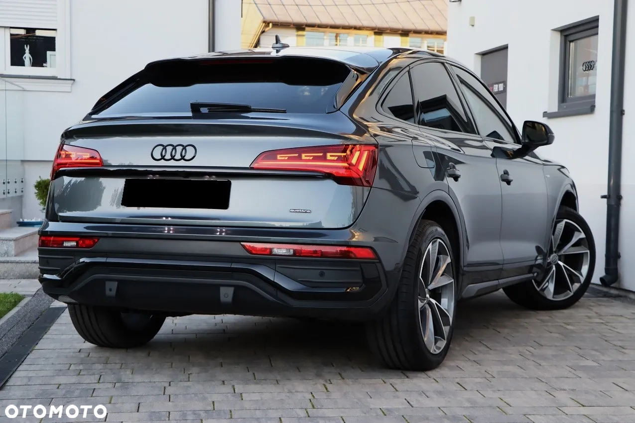 Audi Q5 Sportback - 9