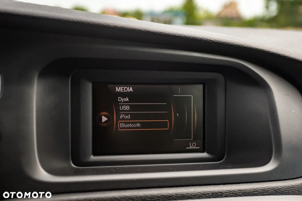 Volvo V40 T2 - 27