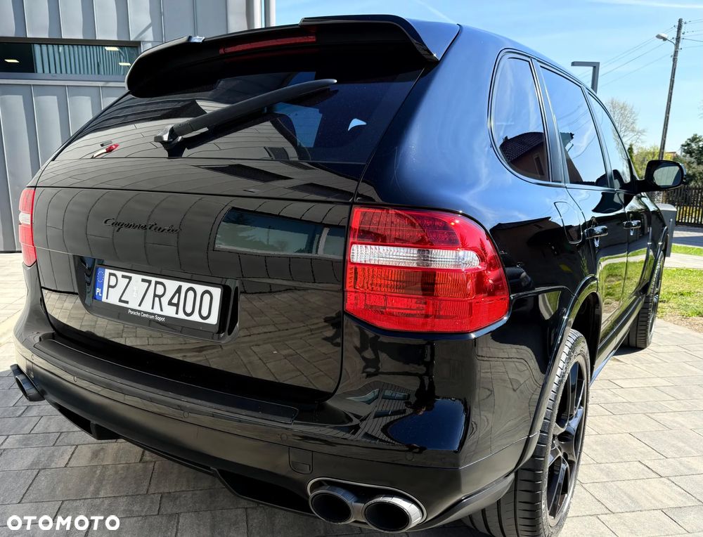Porsche Cayenne Turbo - 10