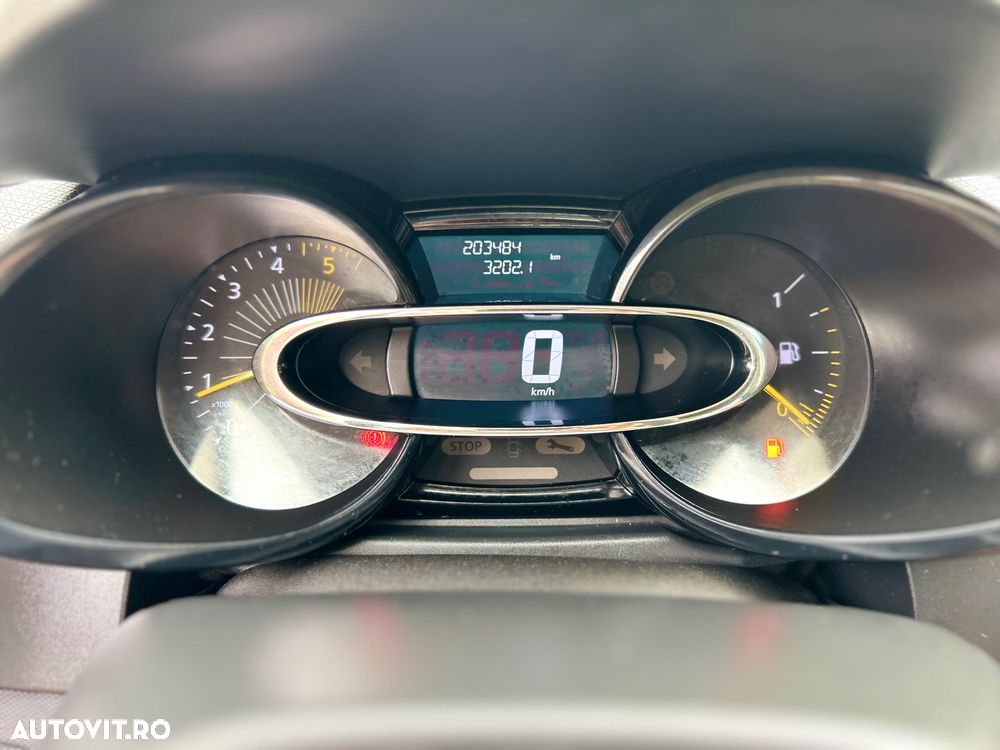 Renault Clio Energy dCi 110 Start & Stop INTENS - 11