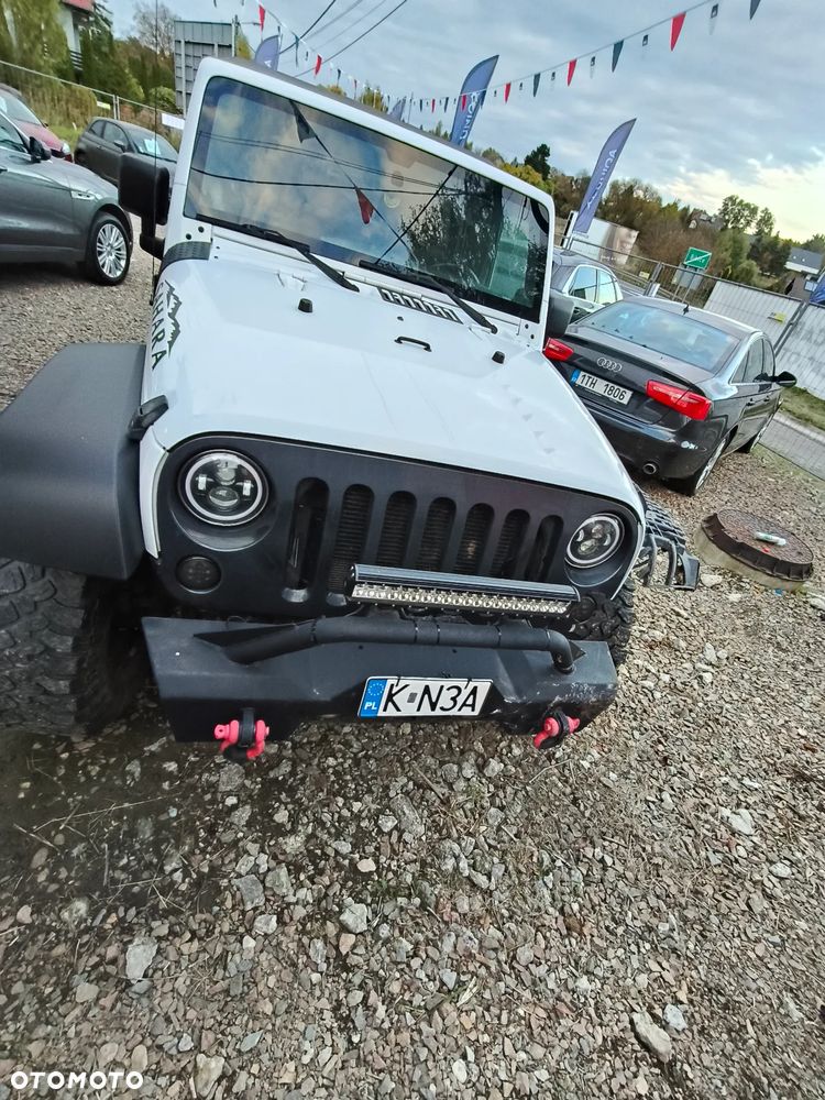 Jeep Wrangler - 25
