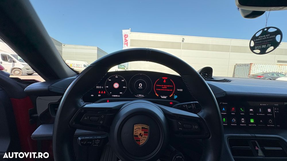 Porsche Taycan - 9